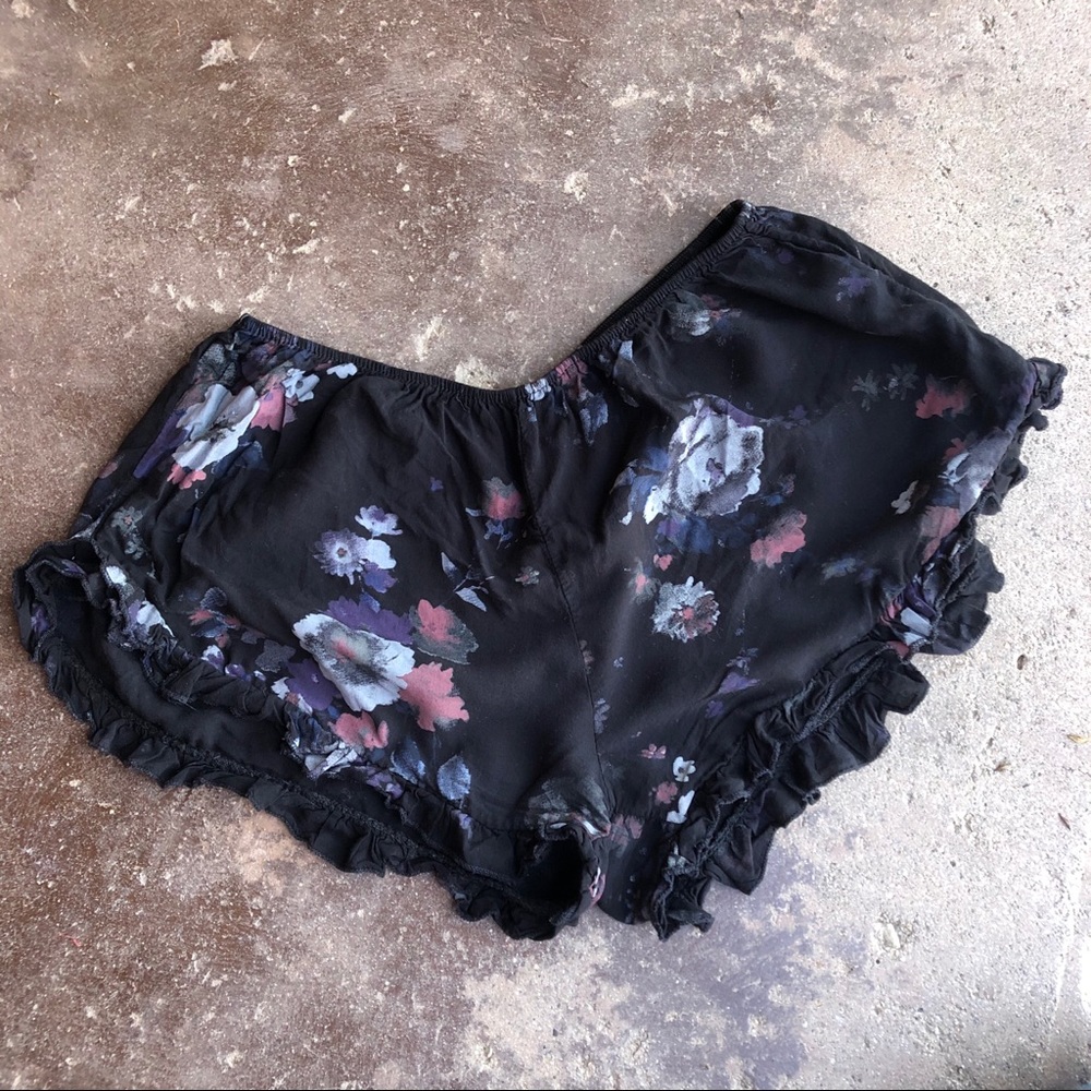 Black Floral Vodi Shorts